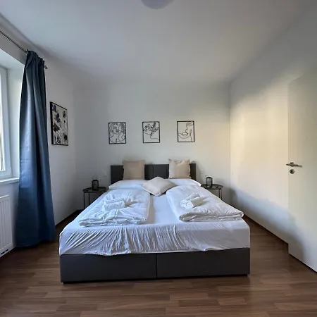 Feelhome-golfclub-terrasse-6 Gaeste-wifi-smart Tv Ebreichsdorf