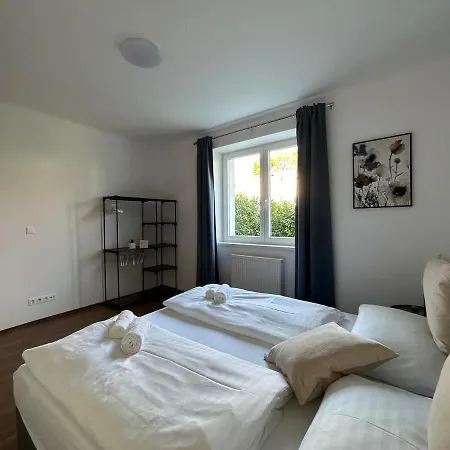 Feelhome-golfclub-terrasse-6 Gaeste-wifi-smart Tv Apartament